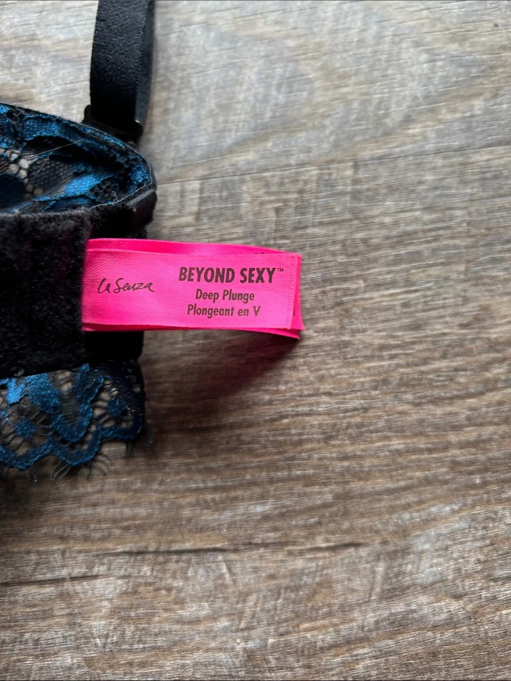 La Senza Beyond Sexy Lace Plunge Bralette in Dark Blue and Black - Picture 3 of 5